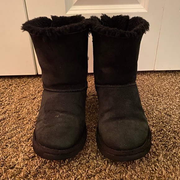 UGG Women’s Bailey Bow II Boots - Picture 2 of 4